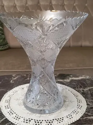 Ваза хрустальная