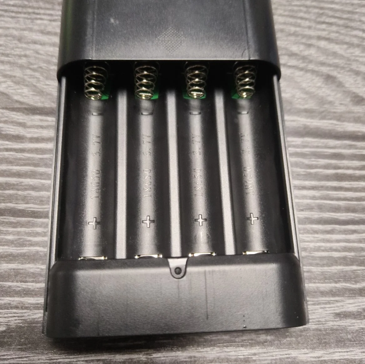 Powerbank, Пауэрбанк tomo V8-4 на 4 аккума 18650 - миниатюра 3