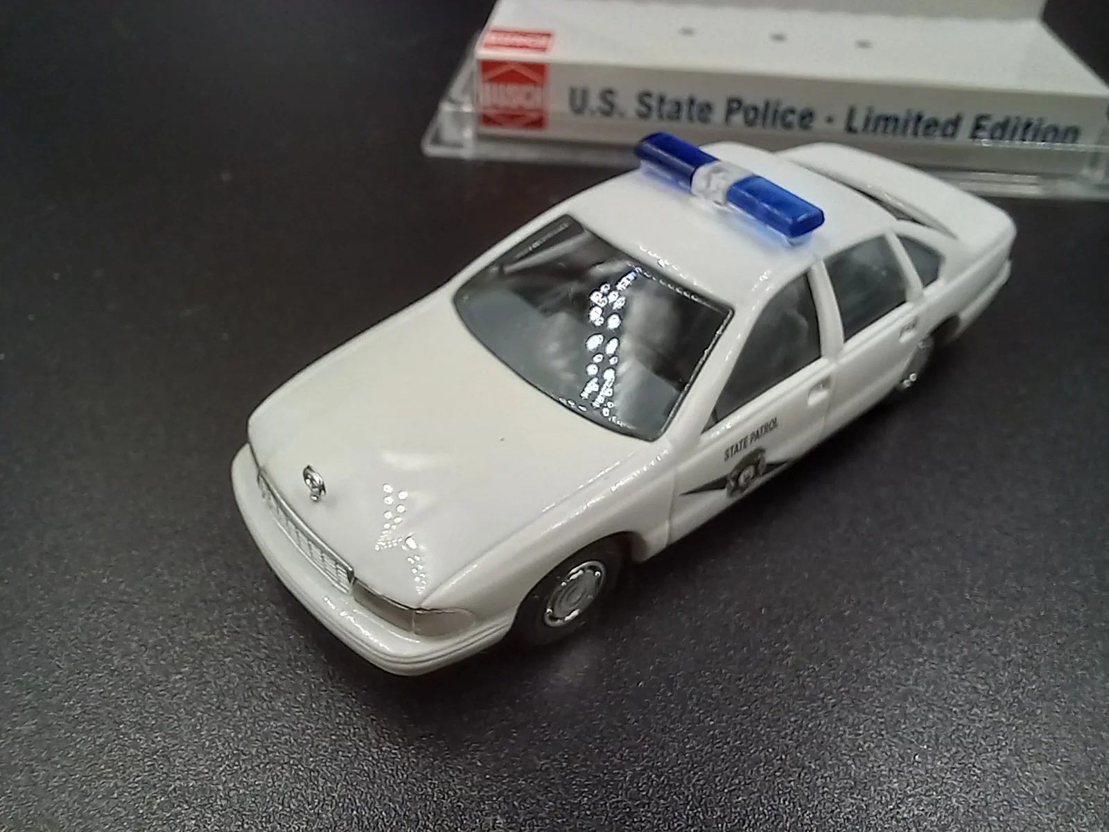 Chevrolet Caprice Wahington State Patrol 1/87 Busch - миниатюра 2
