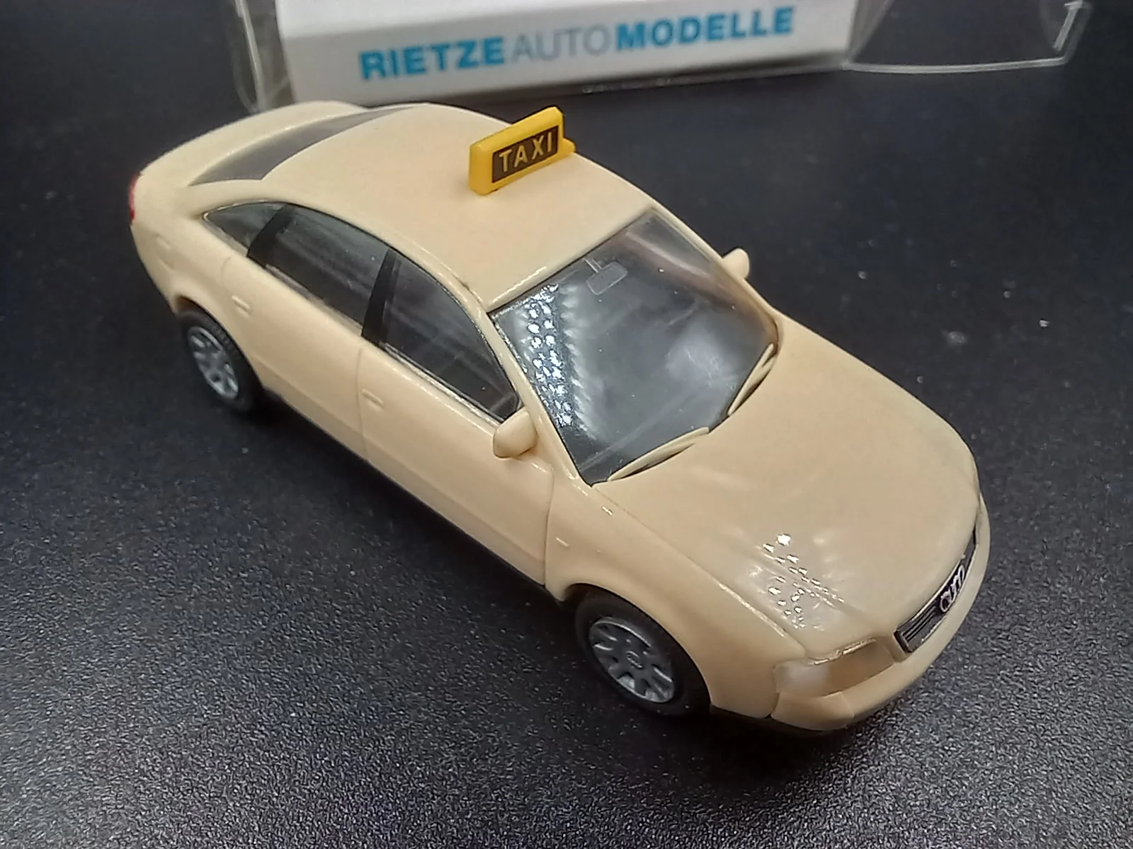 Audi A6 Taxi 1/87 Rietze - миниатюра 3