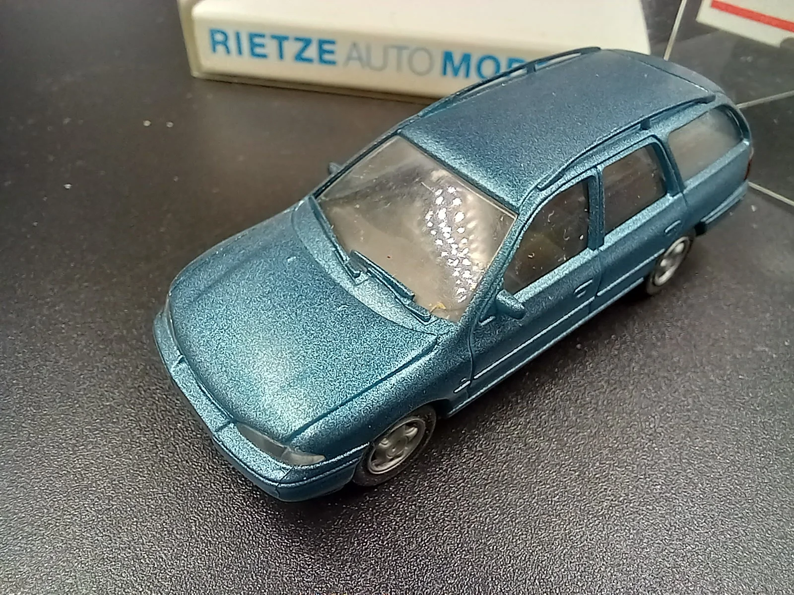 Ford Mondeo 1/87 Rietze - миниатюра 2