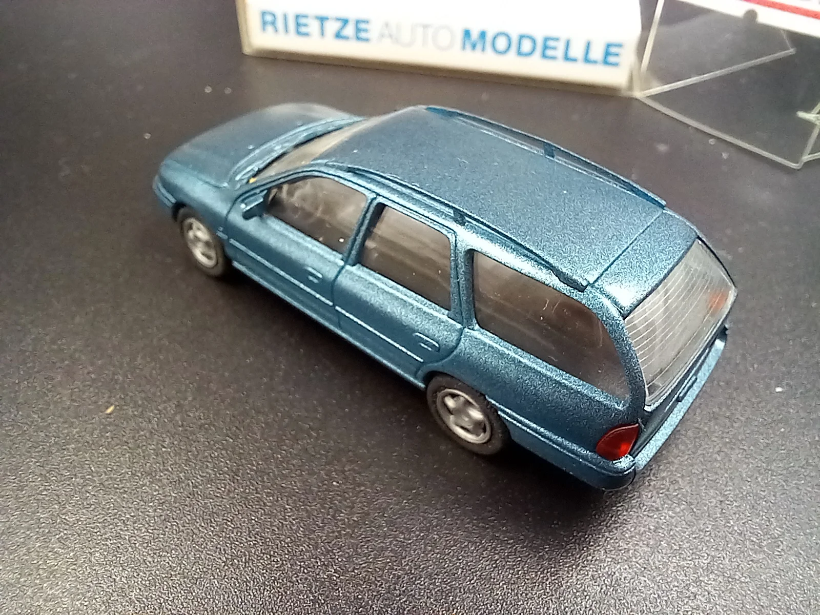 Ford Mondeo 1/87 Rietze - миниатюра 5
