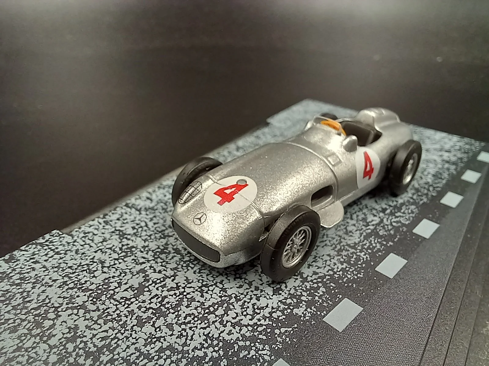 Mercedes Benz W196 N4 1/87 Busch - миниатюра 5