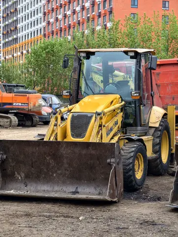 Komatsu wb 93r5