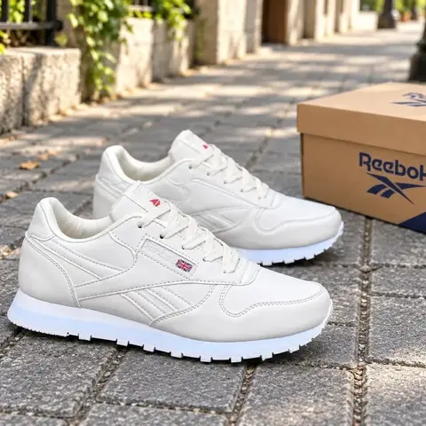 Кросовки женские спортивные