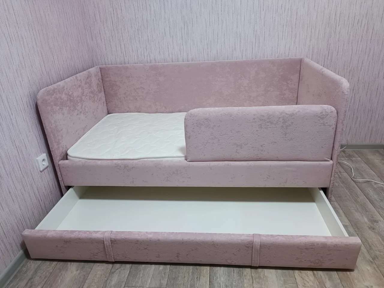 Детская кровать мягкая с бортом 80×160 - миниатюра 2