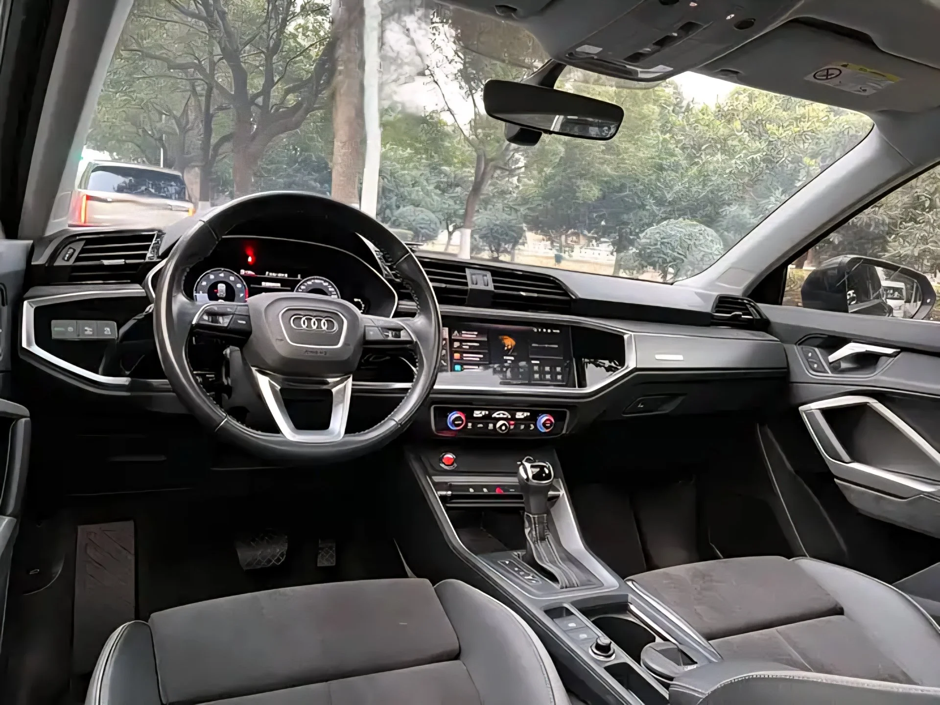 Audi Q3 - миниатюра 6