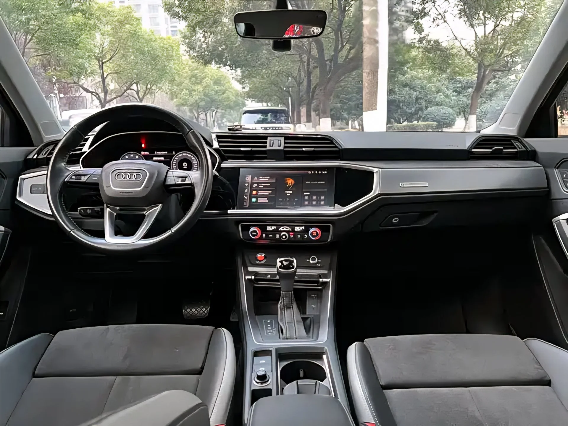 Audi Q3 - миниатюра 7