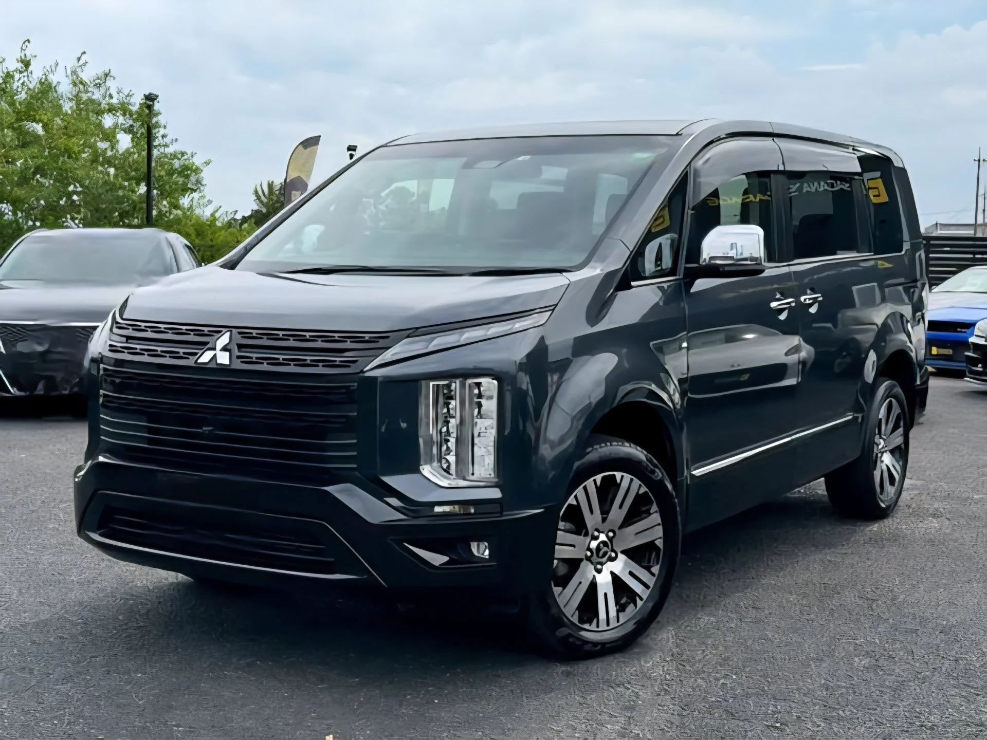 Mitsubishi Delica D5 - миниатюра 3