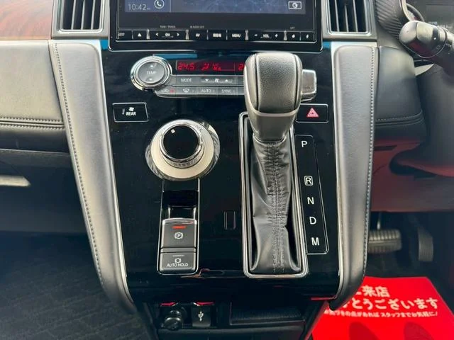 Mitsubishi Delica D5 - миниатюра 9