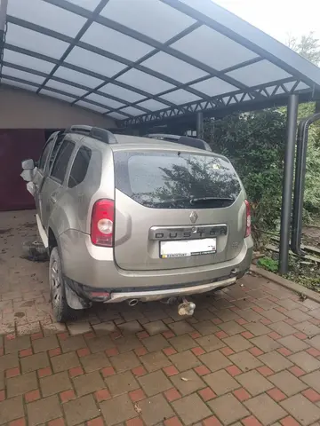 Renault Duster разбор