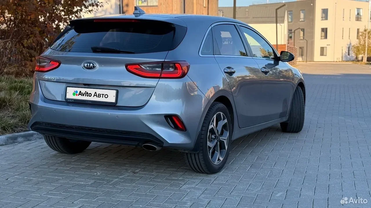 Kia Ceed III 1.4 T-GDI DCT Premium - миниатюра 6