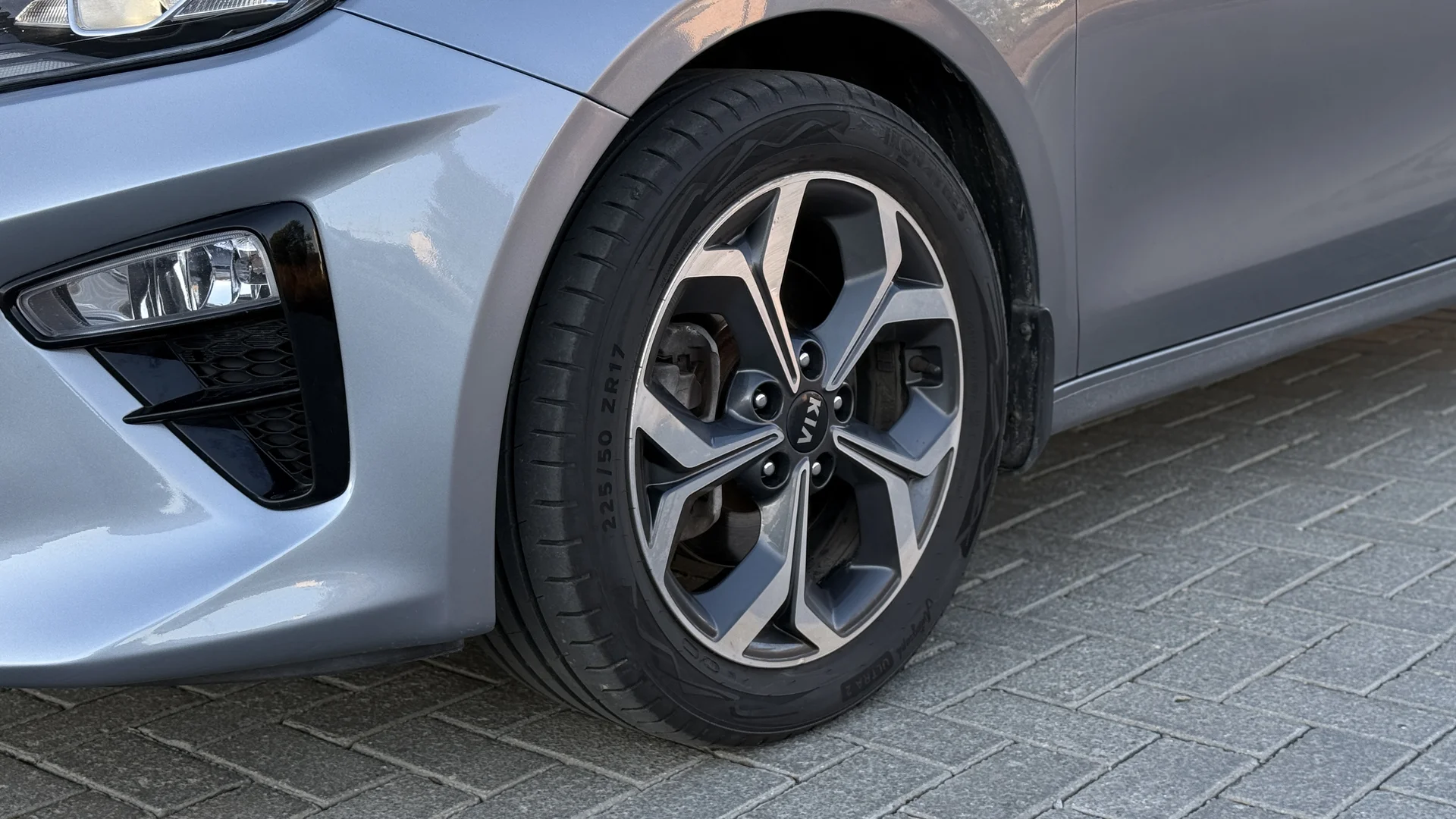 Kia Ceed III 1.4 T-GDI DCT Premium - миниатюра 8