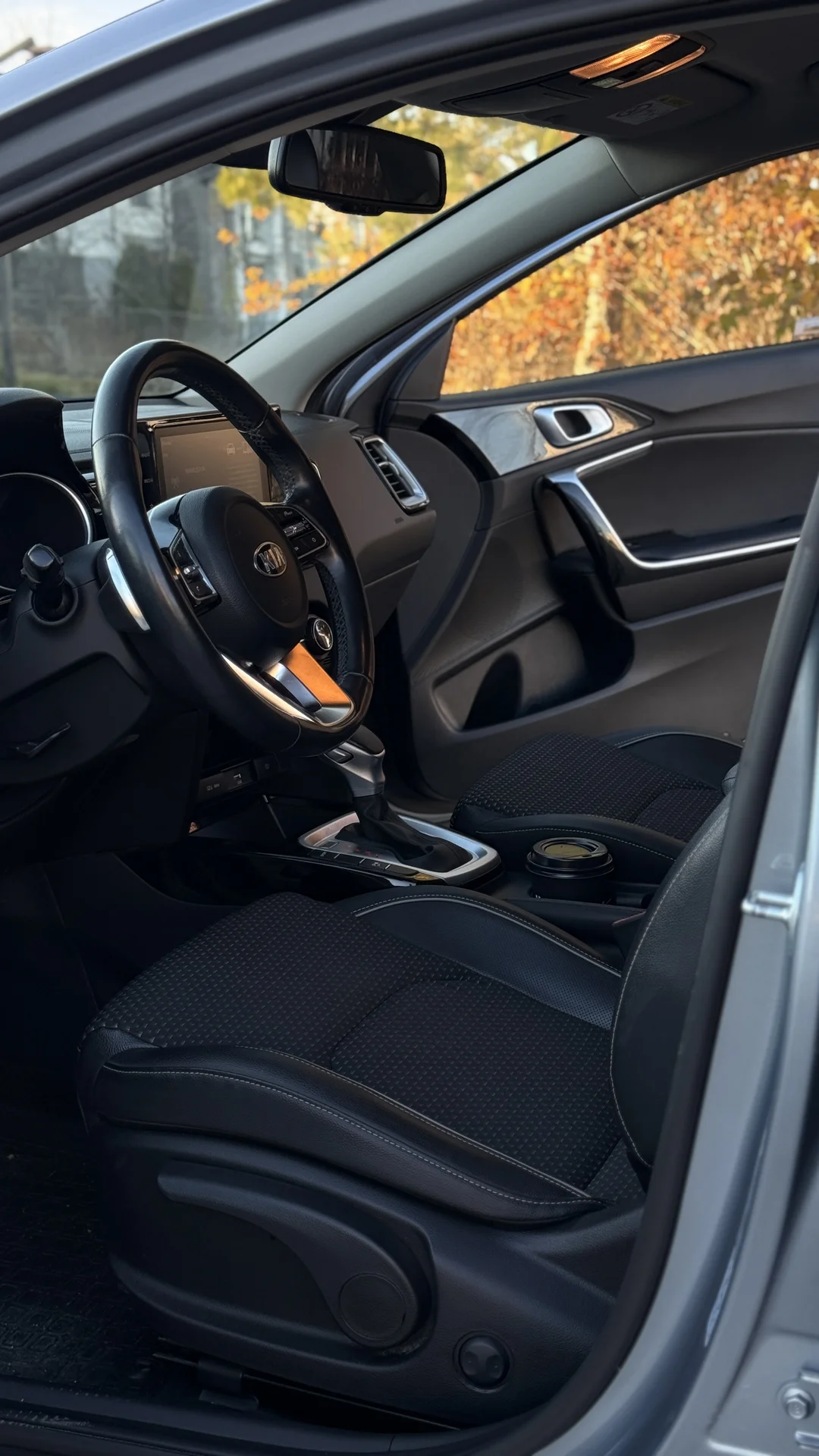 Kia Ceed III 1.4 T-GDI DCT Premium - миниатюра 13