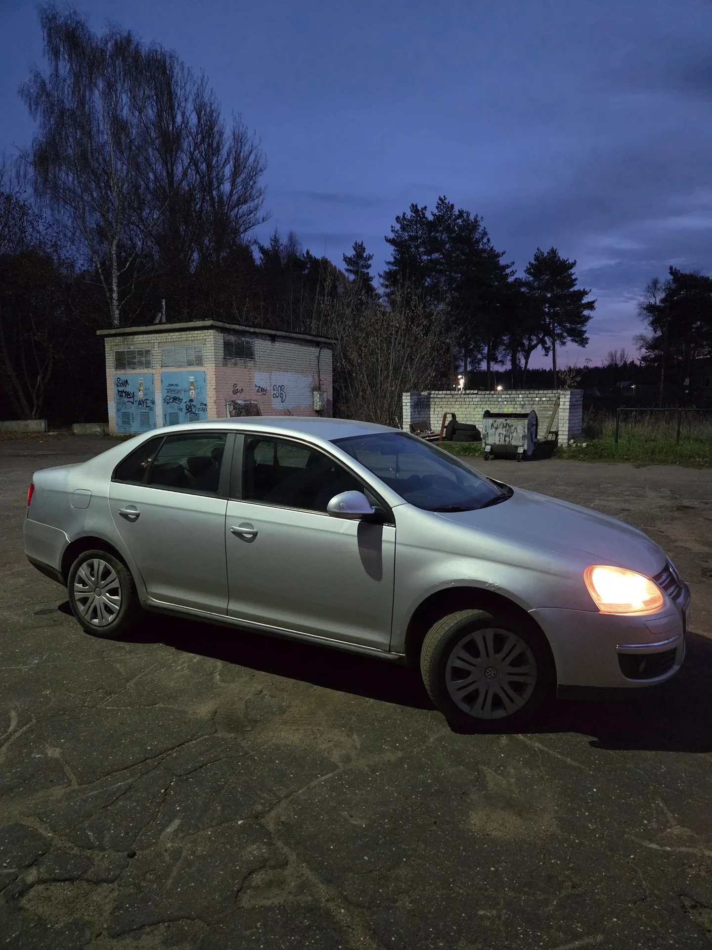 Volkswagen jetta 5 - миниатюра 3