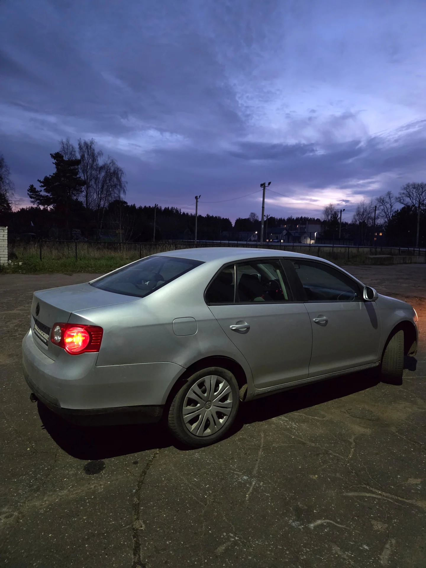 Volkswagen jetta 5 - миниатюра 4