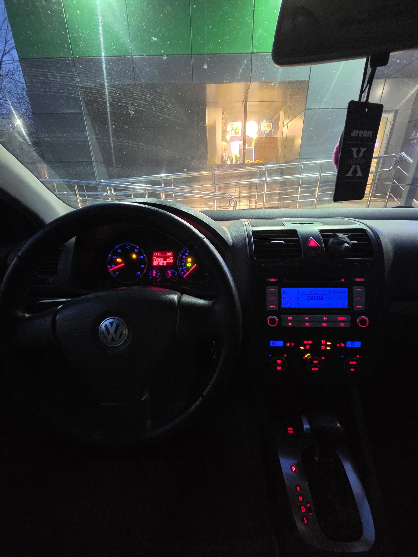 Volkswagen jetta 5 - миниатюра 9