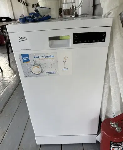 Посудомоечная машина beko dfs28123wl
