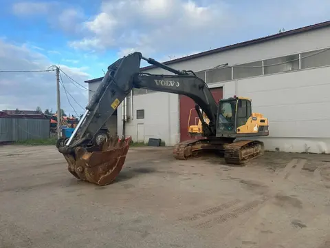 Экскаватор VOLVO EC250DL