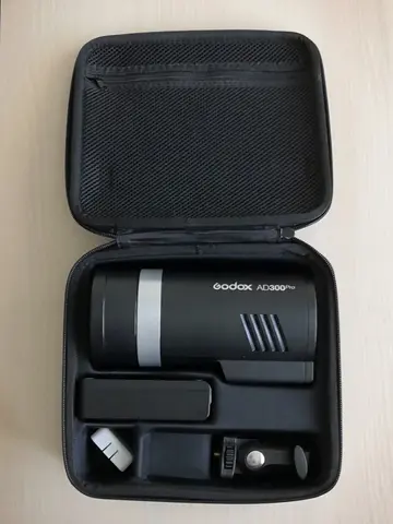 Вспышка Godox AD300Pro
