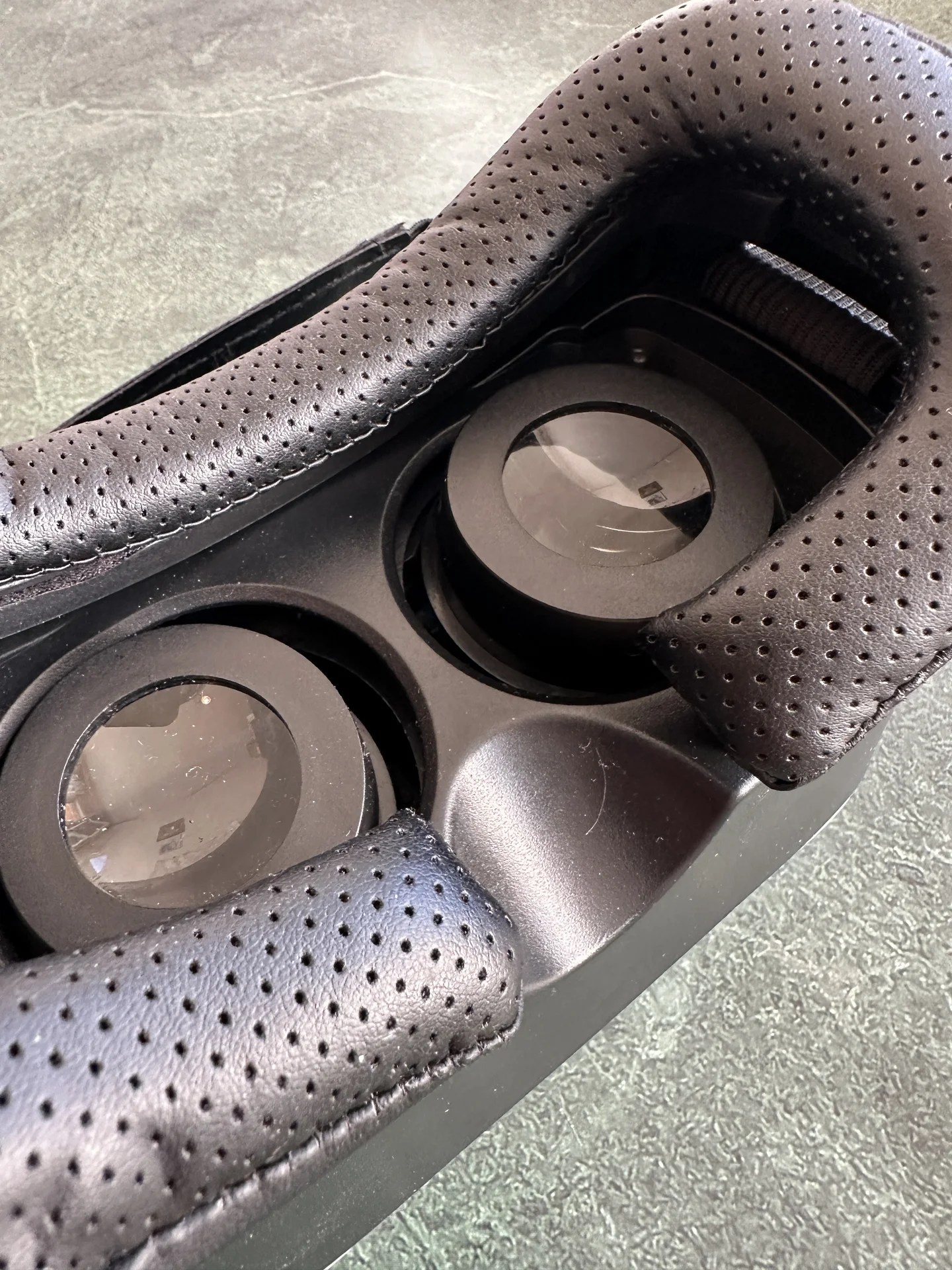 VR BOX очки виртуальной реальности для смартфона - миниатюра 9