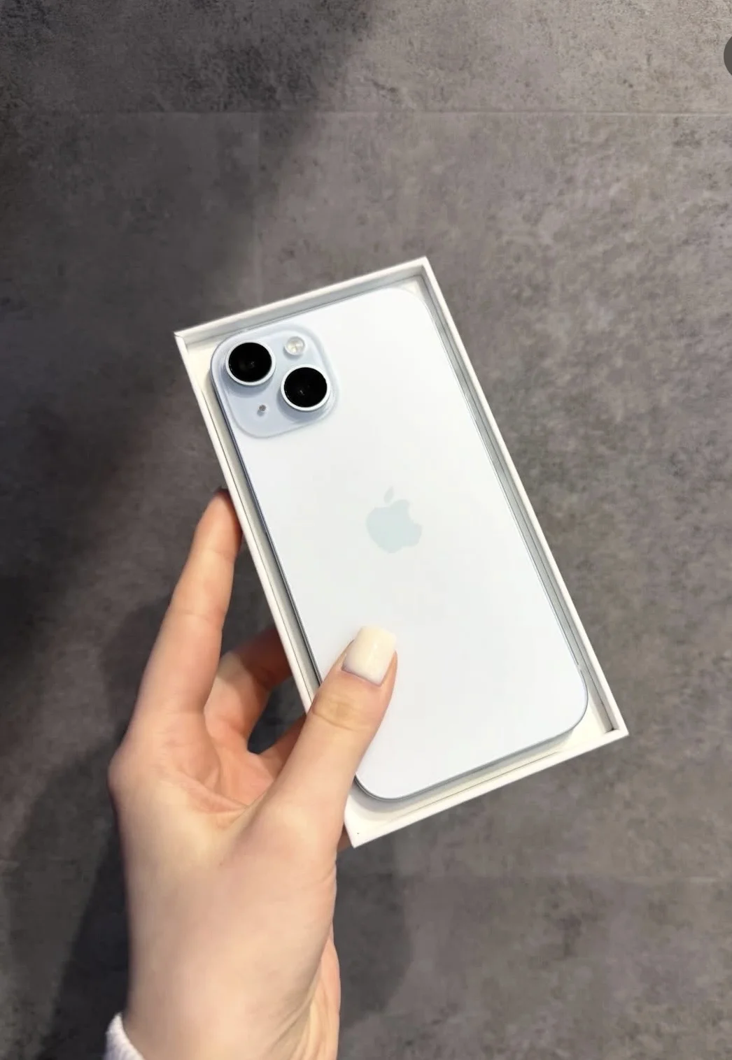 iphone 15, 128 gb, sim+esim - миниатюра 2
