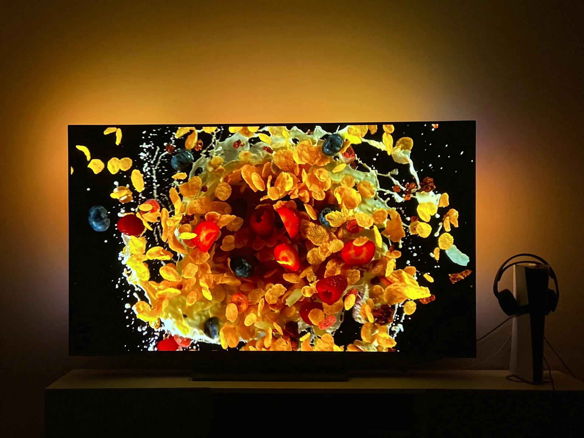 Телевизор Philips 65PUS8848/12 - миниатюра 3