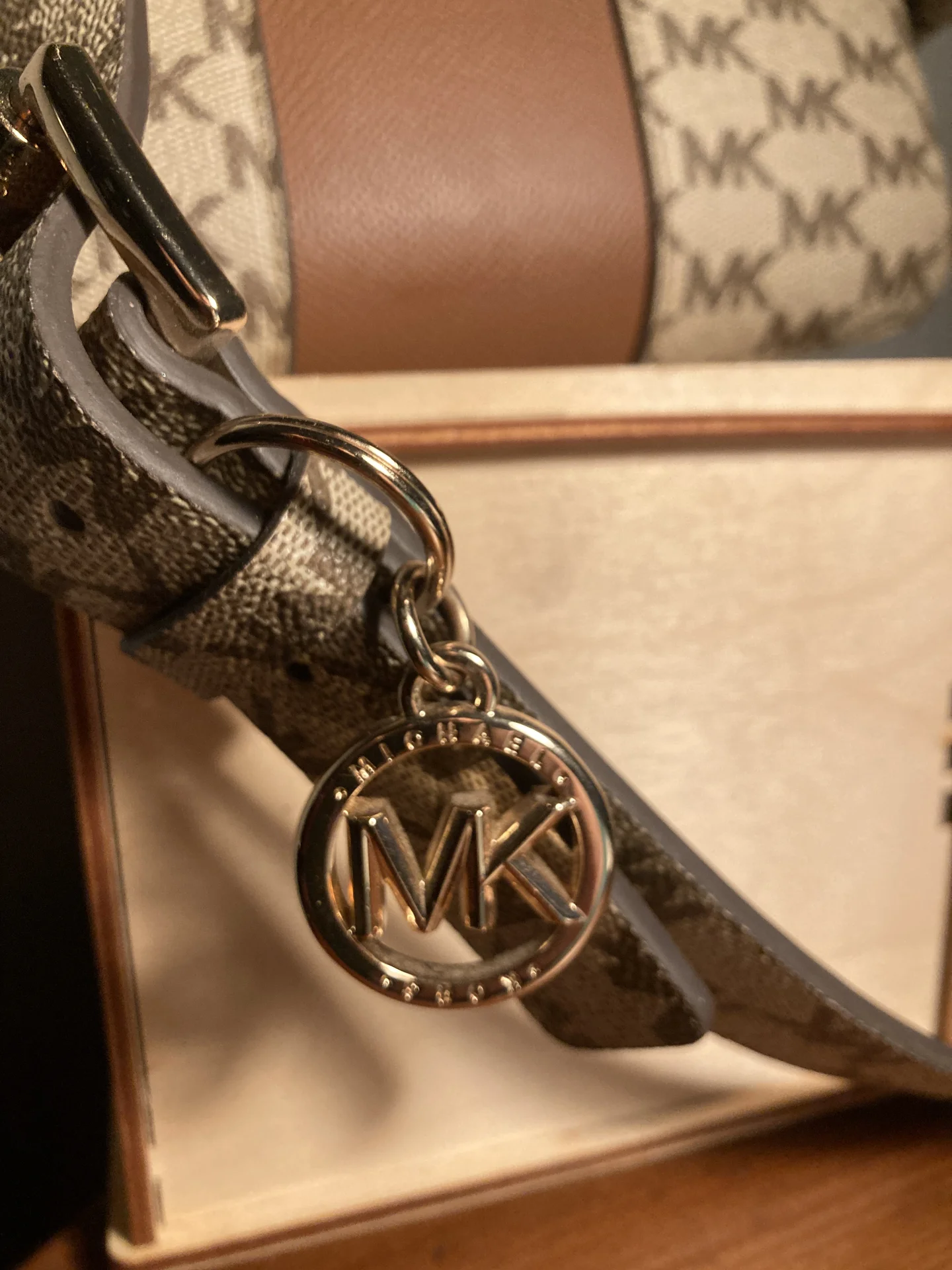 Сумка на пояс Michael Kors - миниатюра 2