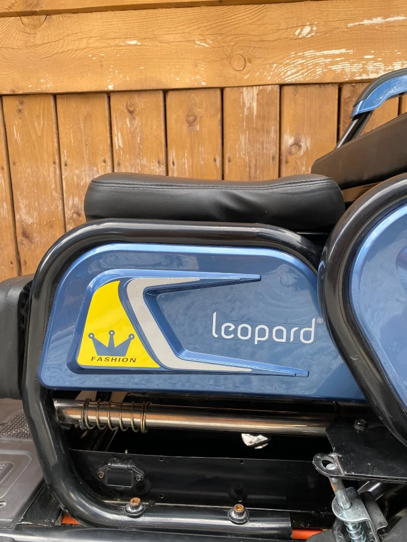 Электротрицикл Leopard 3 места, синий. Грузовой/пассажирский - миниатюра 2