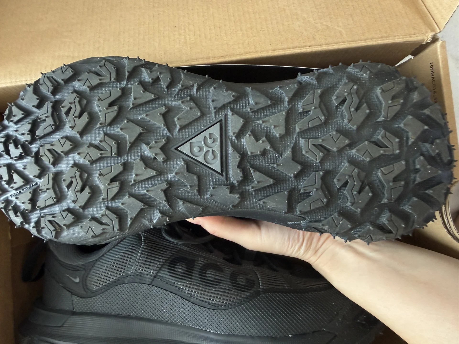 Кроссовки nike gore tex - миниатюра 2
