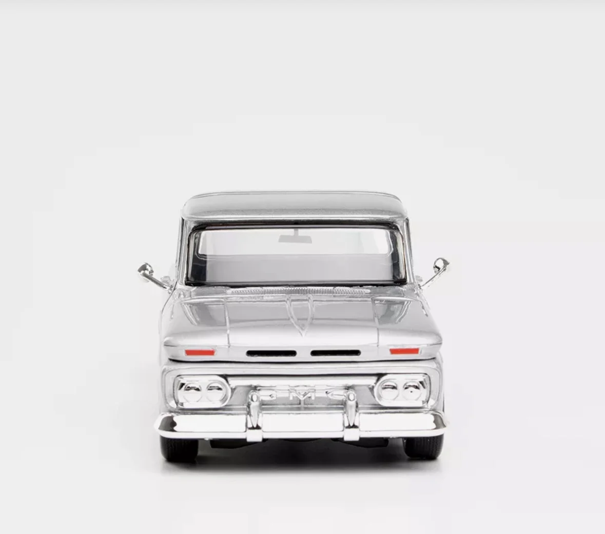 Модель автомобиля 1/24 FORD GMC c1000 1966г. - миниатюра 3