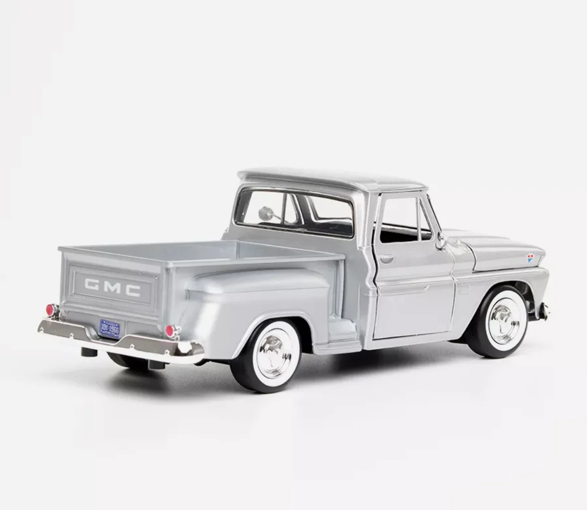 Модель автомобиля 1/24 FORD GMC c1000 1966г. - миниатюра 4