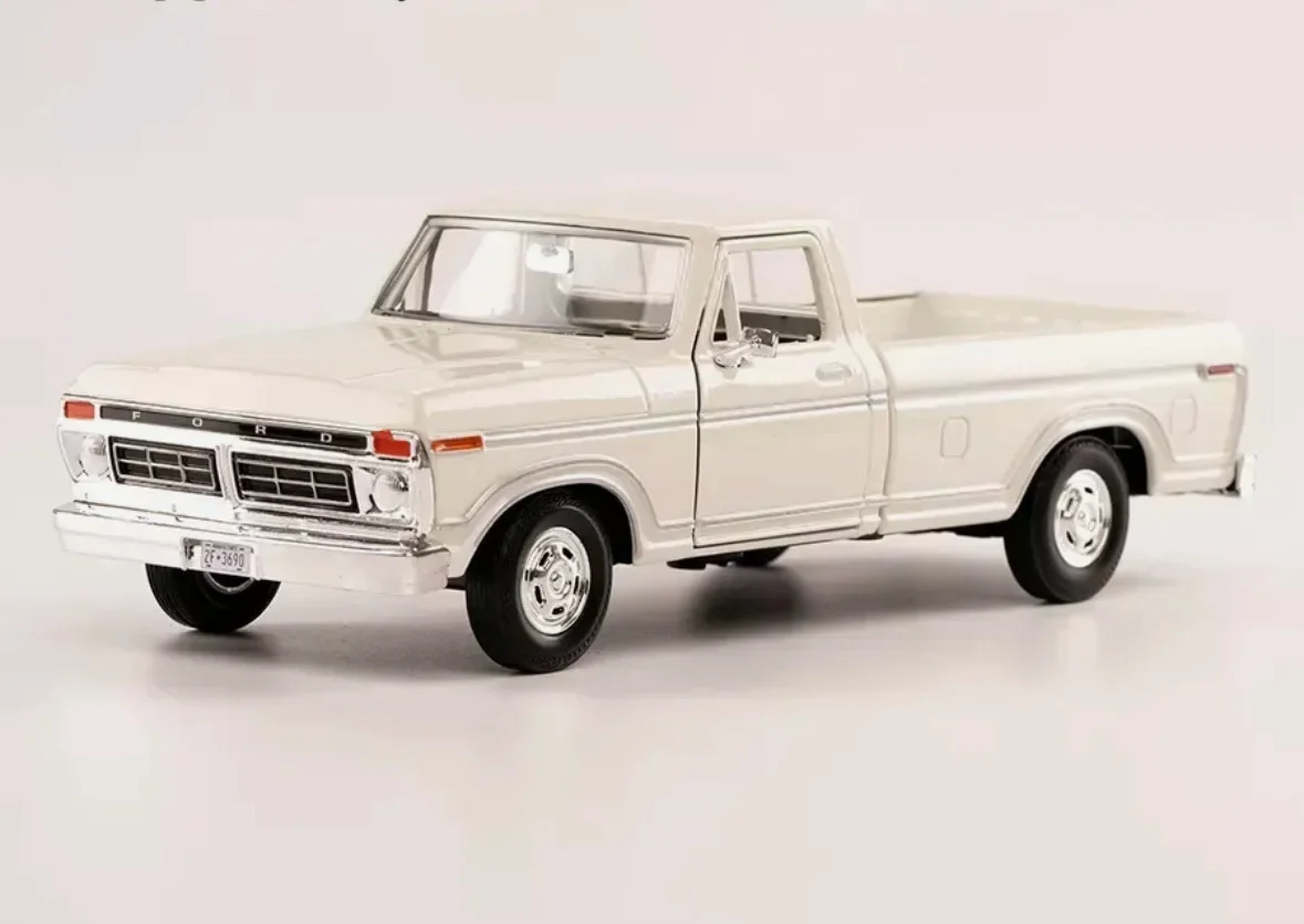 Модель автомобиля 1/24 FORD F150 custom - миниатюра 2
