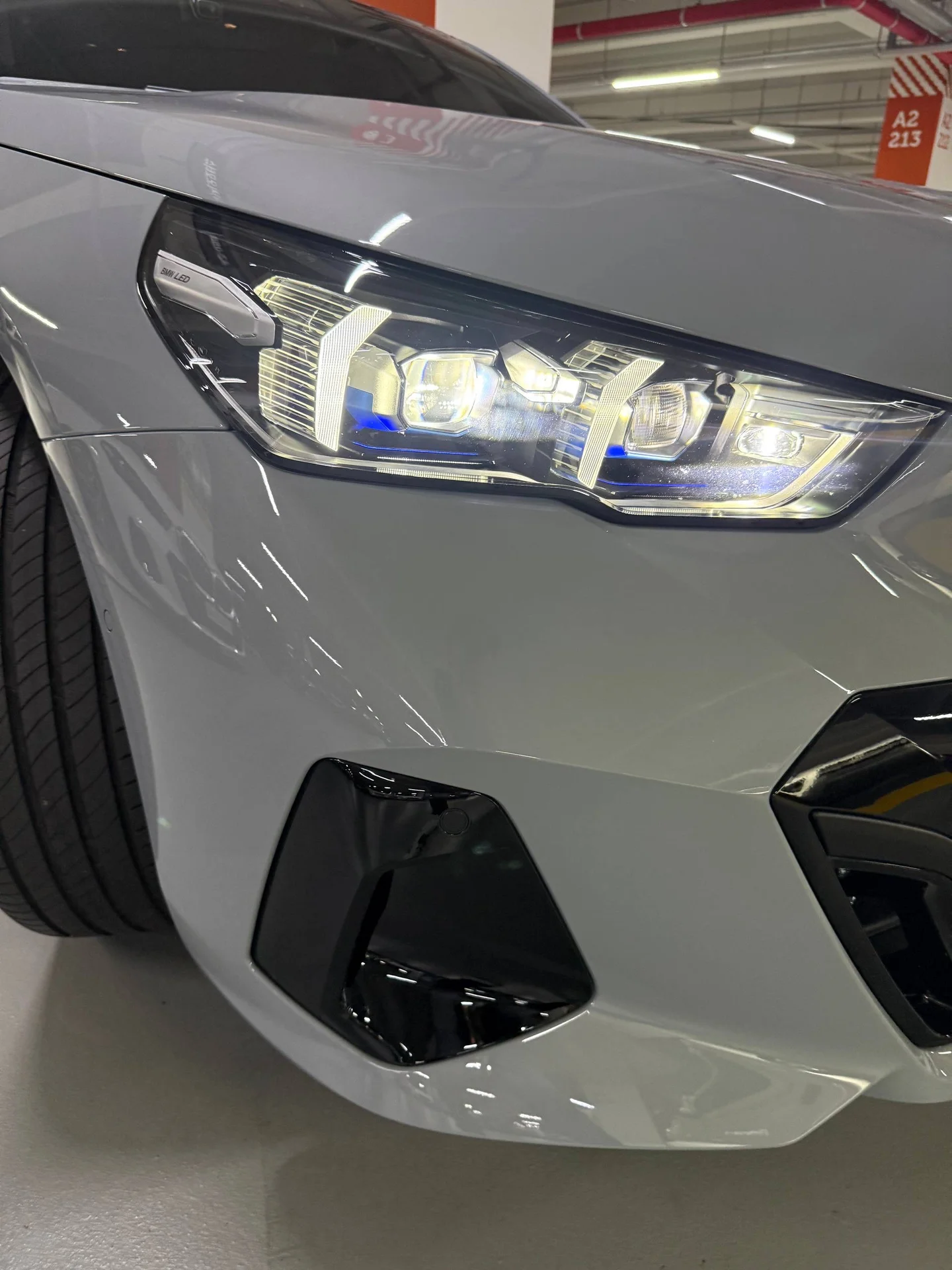 BMW 520i M sport - миниатюра 9