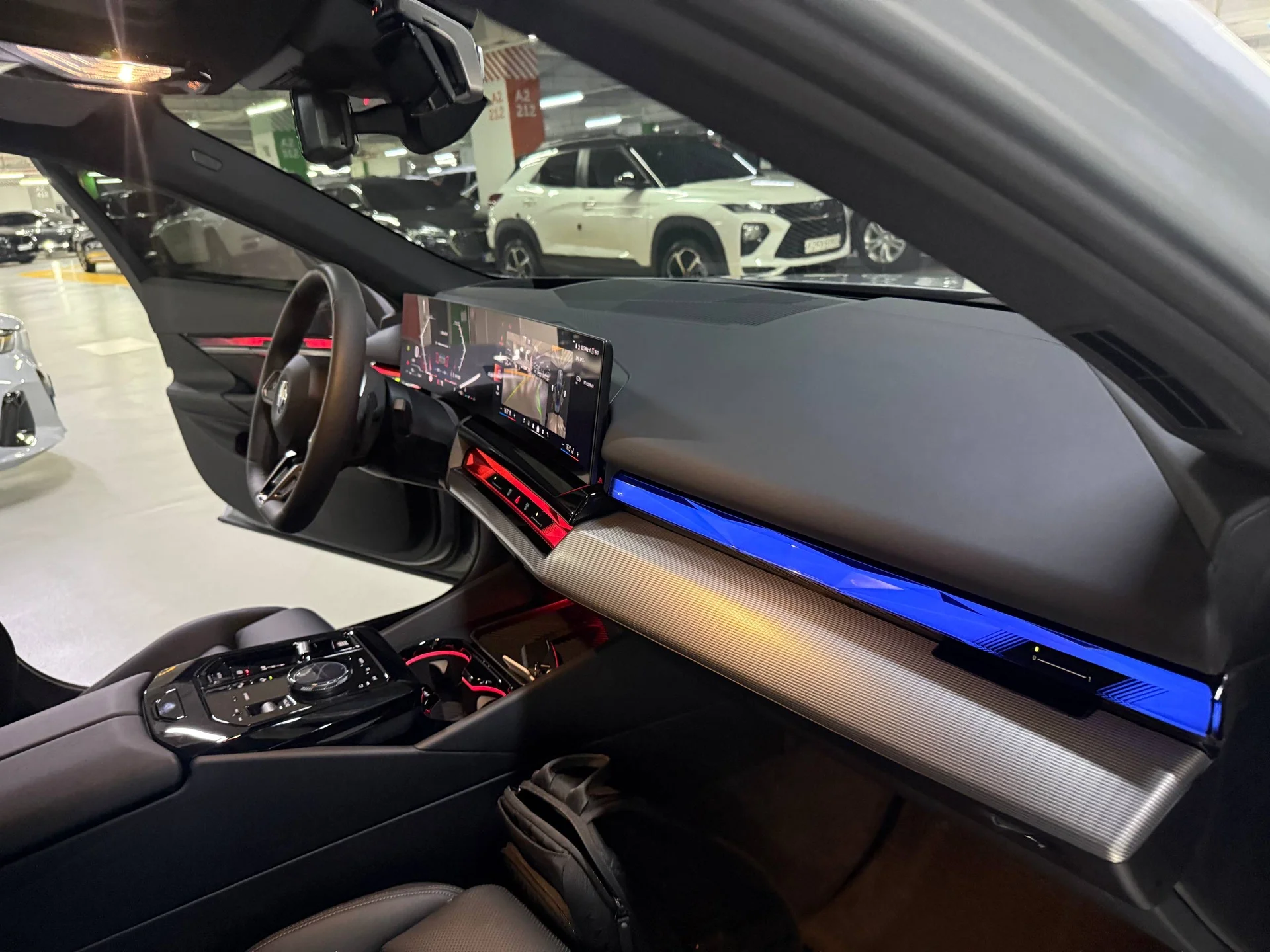 BMW 520i M sport - миниатюра 10
