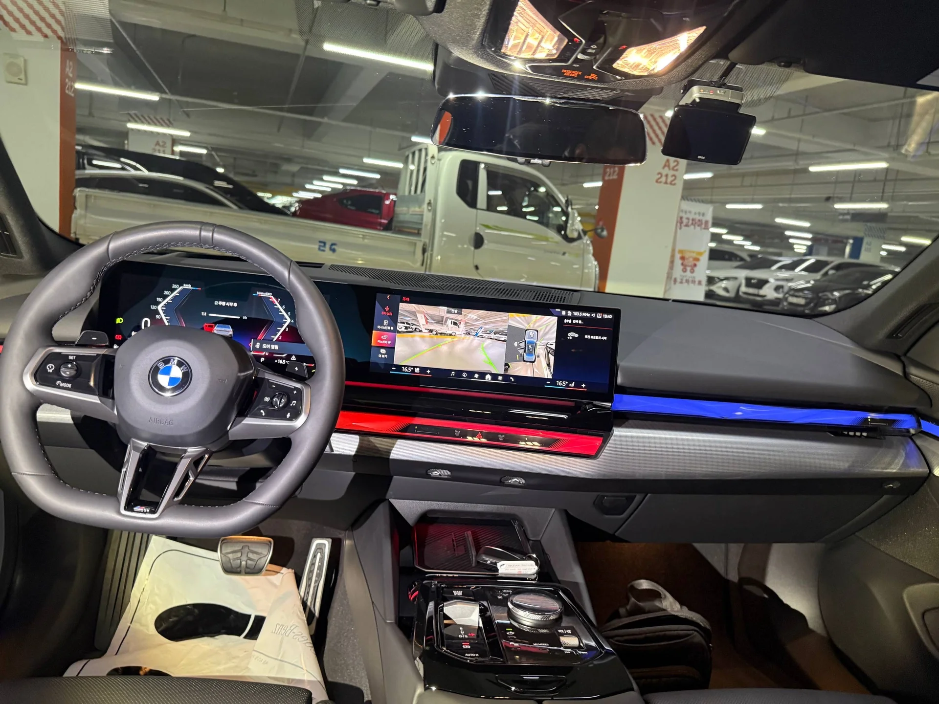 BMW 520i M sport - миниатюра 11