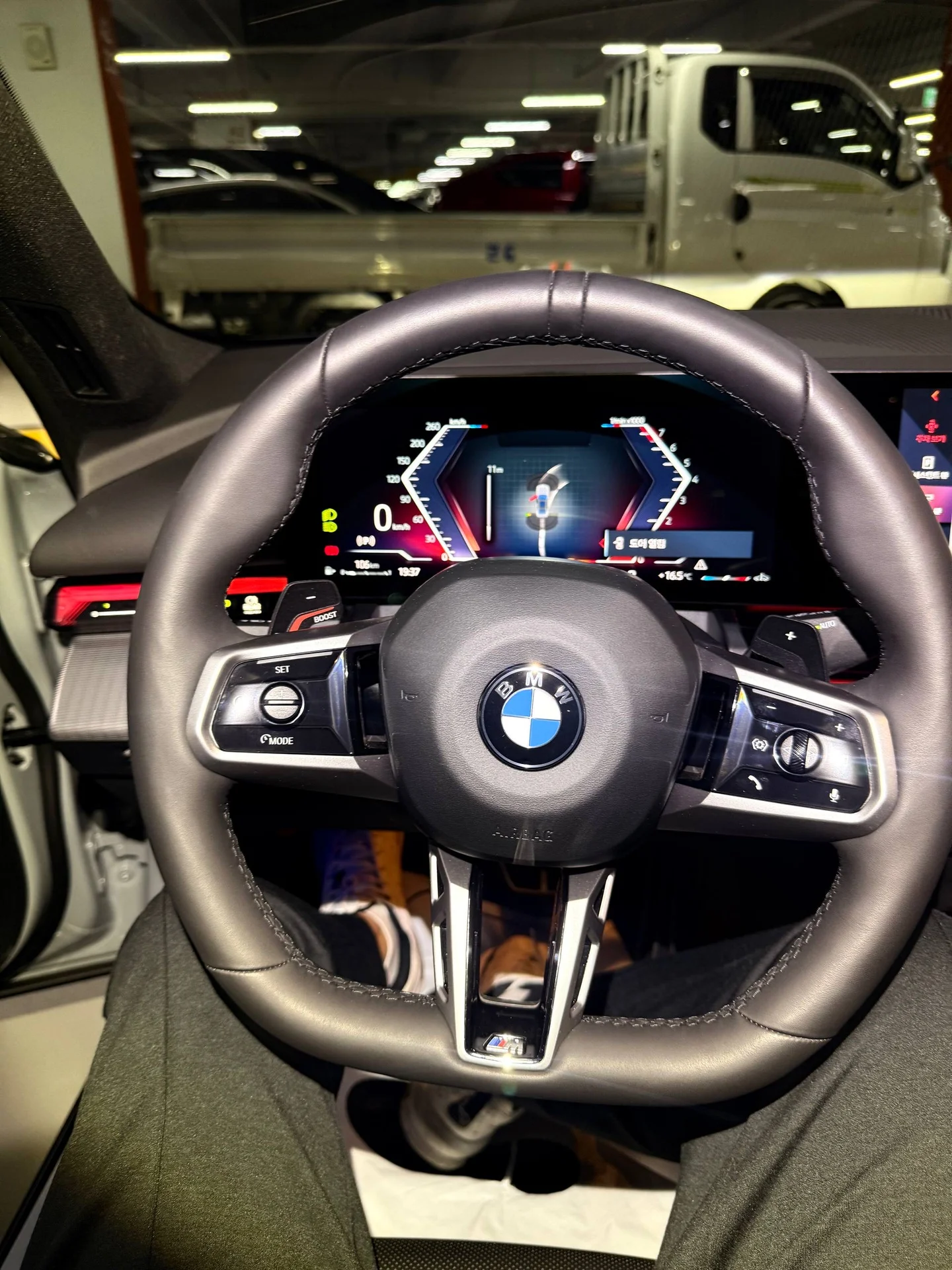 BMW 520i M sport - миниатюра 12