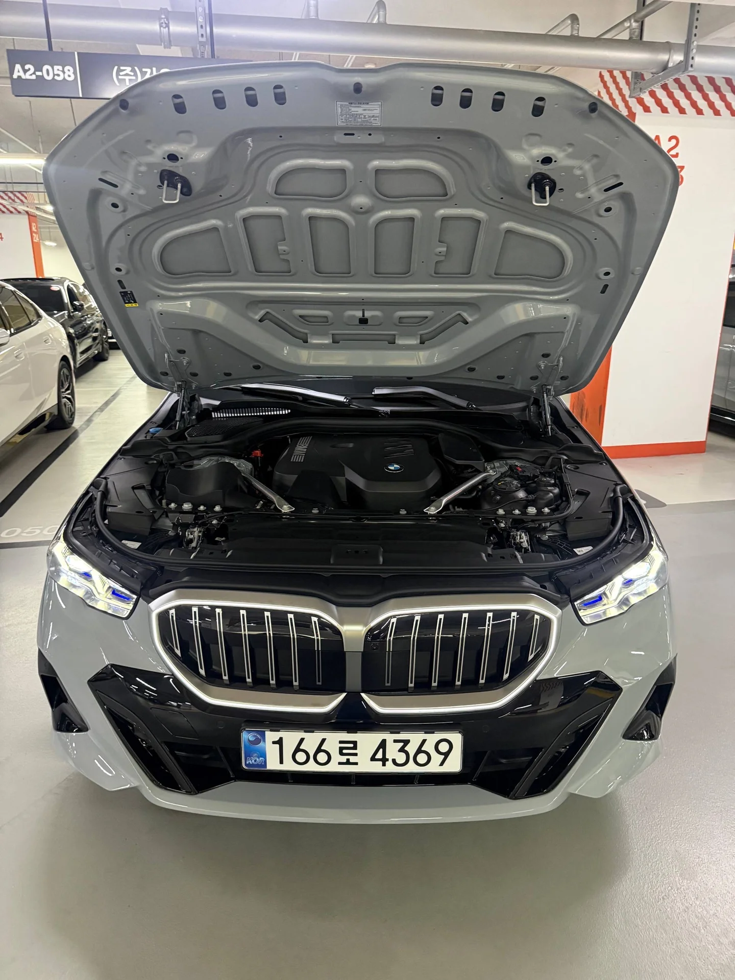 BMW 520i M sport - миниатюра 16