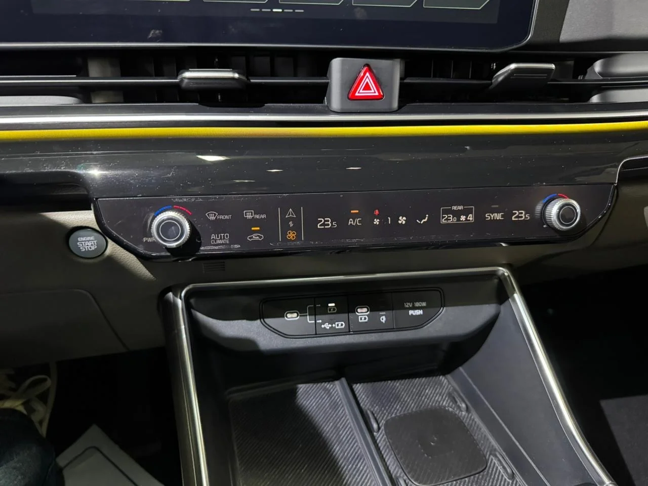 KIA Karnival 1.6 hybrid (180hp) - миниатюра 9