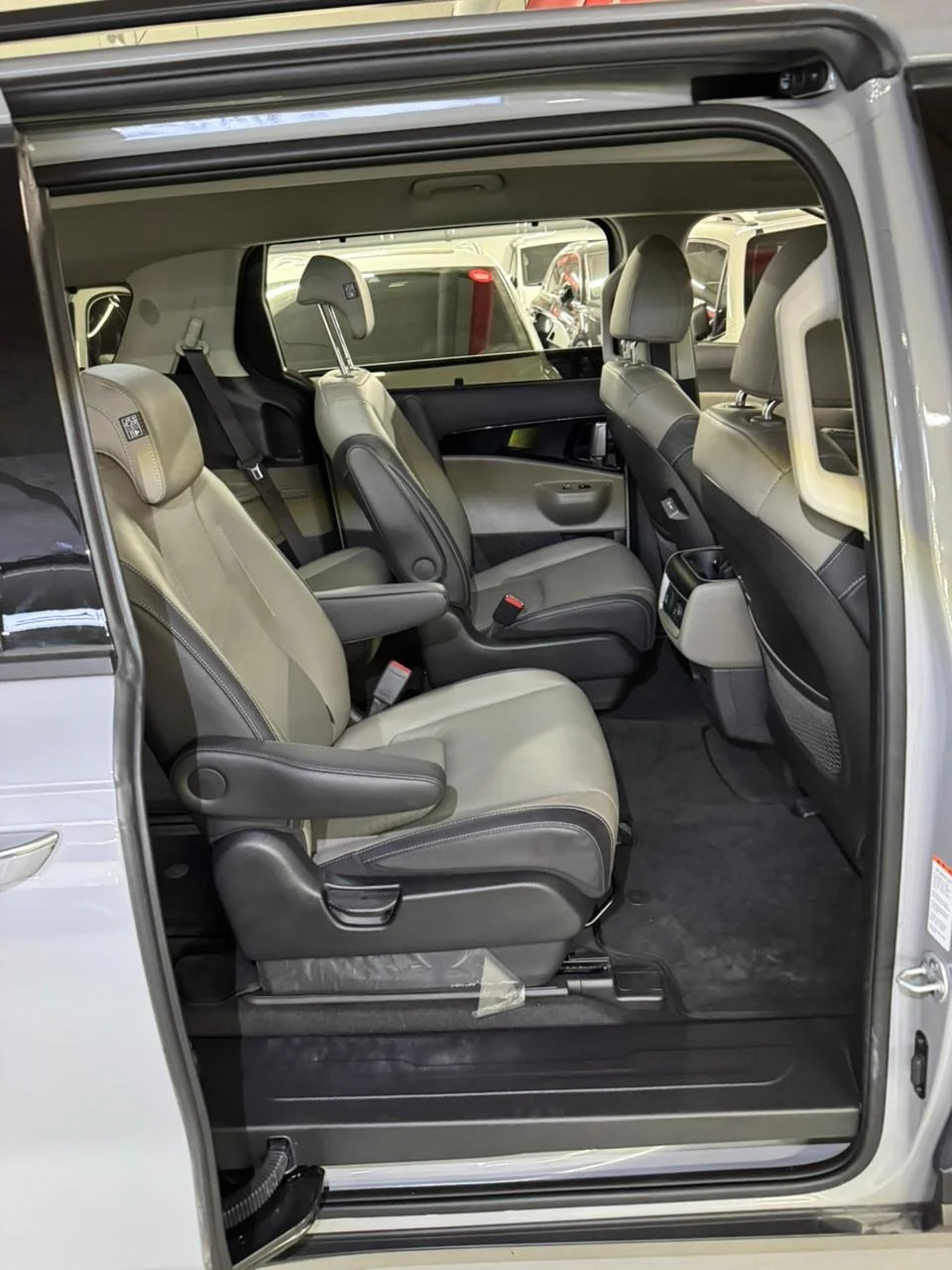 KIA Karnival 1.6 hybrid (180hp) - миниатюра 12