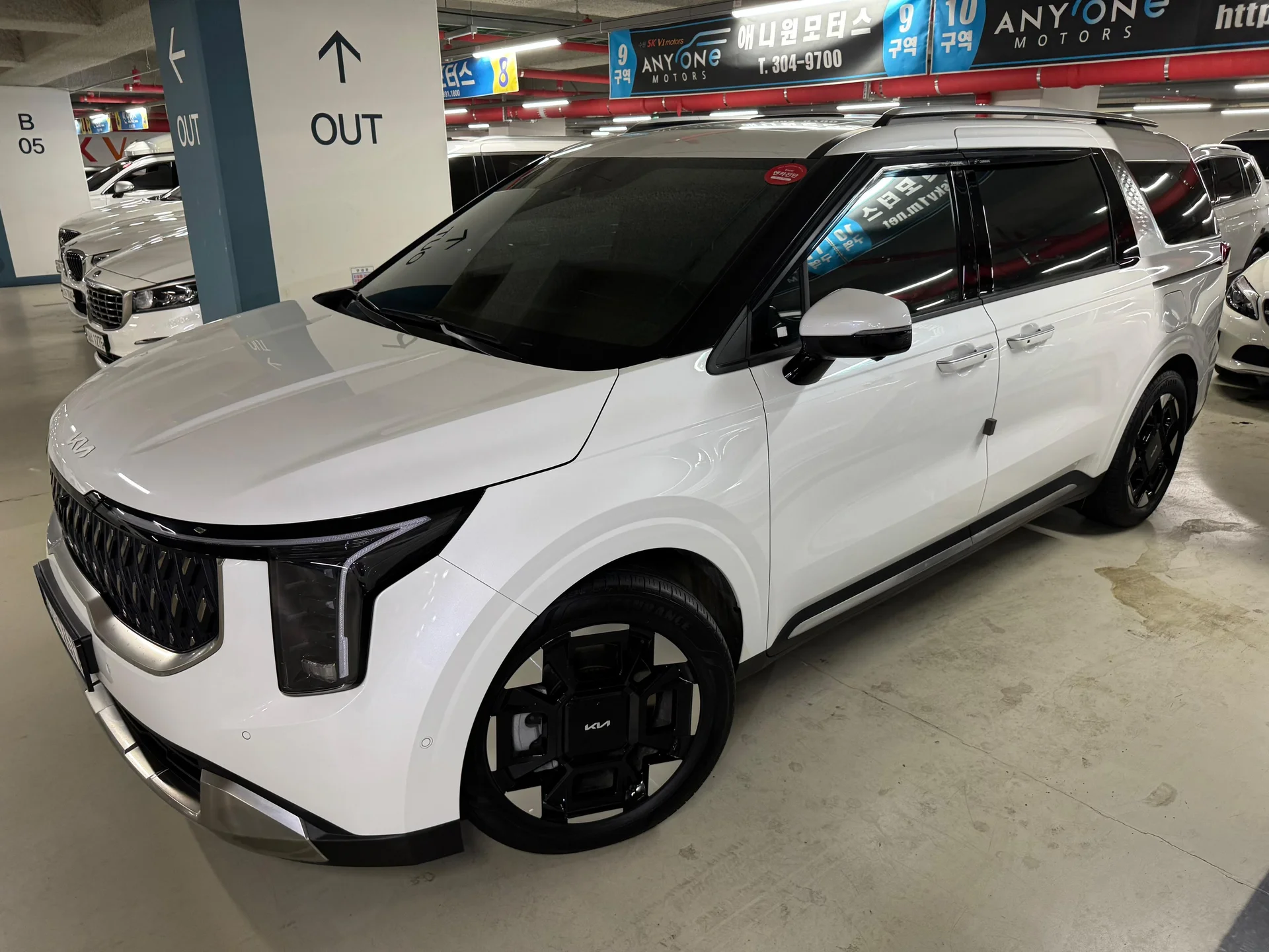 Kia Karnival 2.2d 2024 7 мест, с люками. - изображение 1
