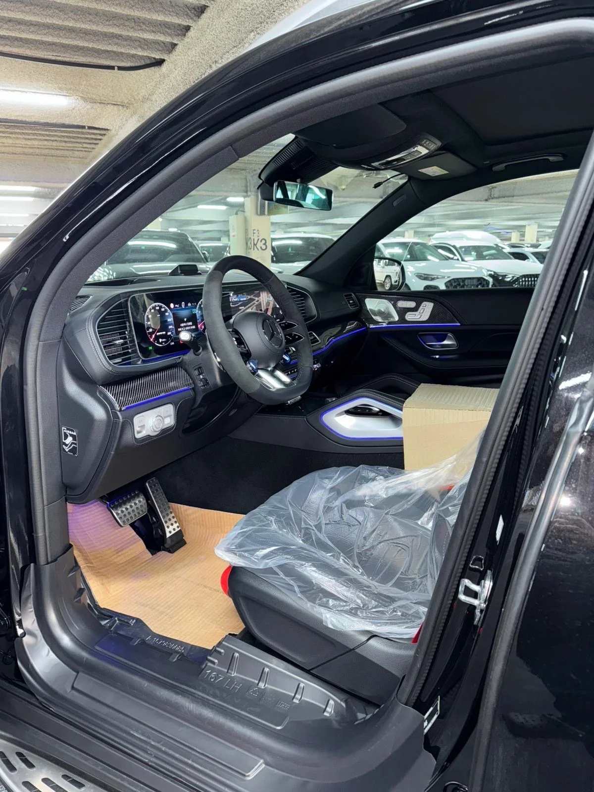 Mercedes-Benz GLE53 AMG - миниатюра 8