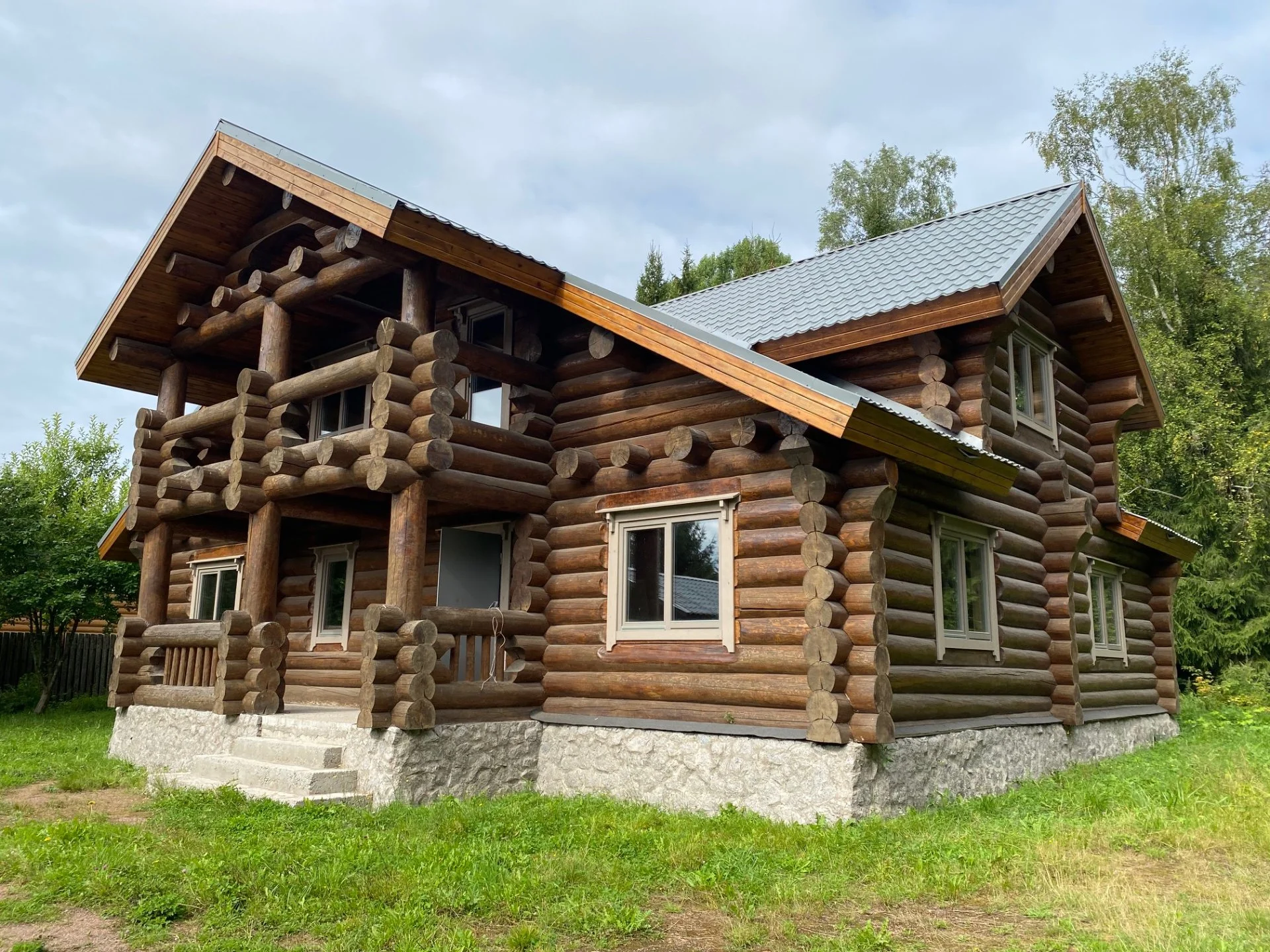 поместье из бревен карельской сосны и ели - изображение 1