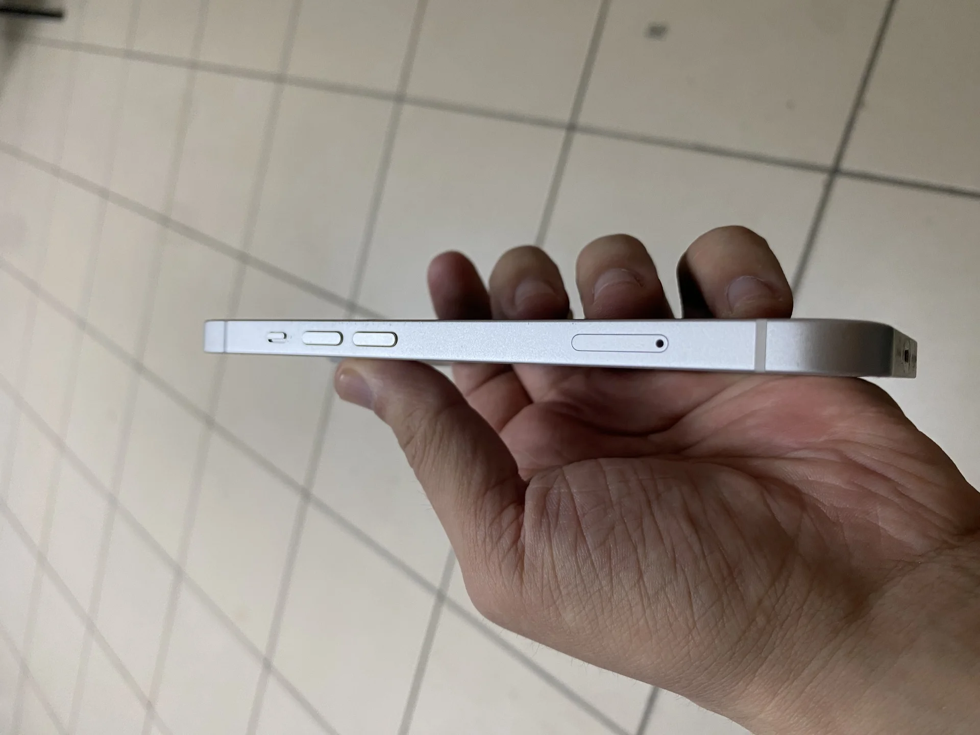 iPhone 13 - миниатюра 4