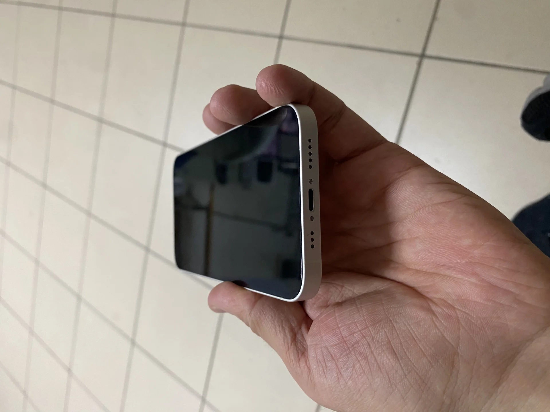iPhone 13 - миниатюра 5