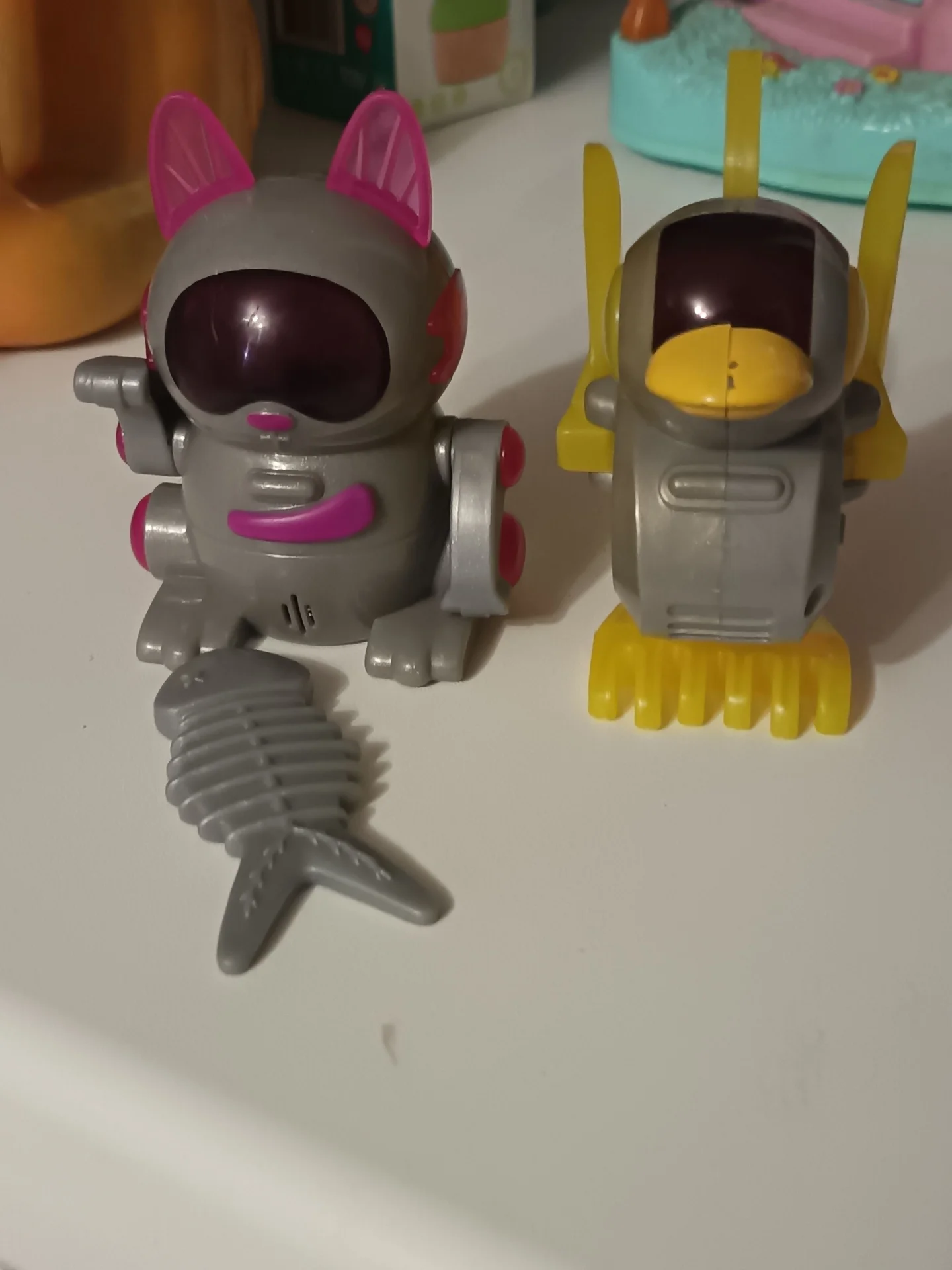 Игрушки из макдональдс - миниатюра 4