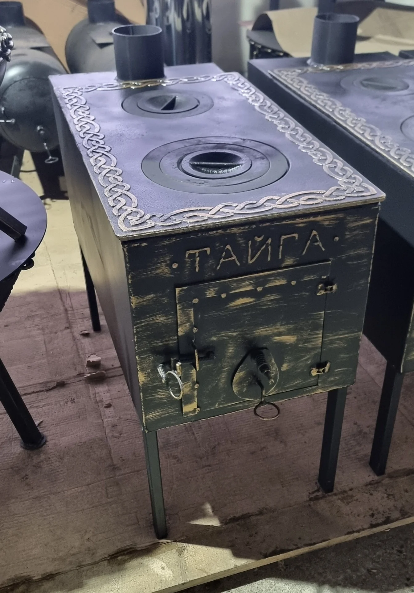 Печка буржуйка большая с чугунной плитой 2 конфорк - миниатюра 6