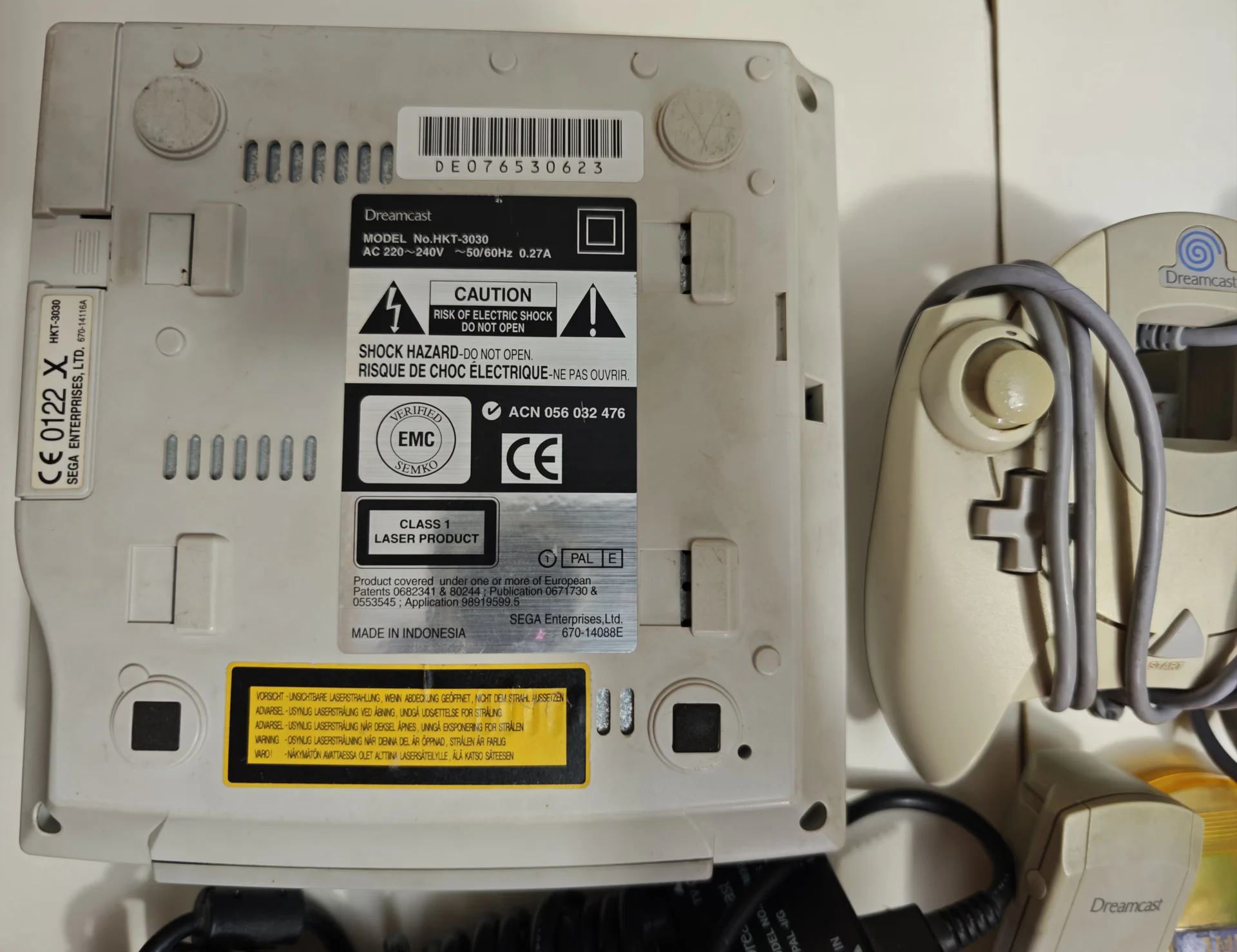 Комплект Sega Dreamcast (Европа, PAL) + 2 геймпада - миниатюра 6