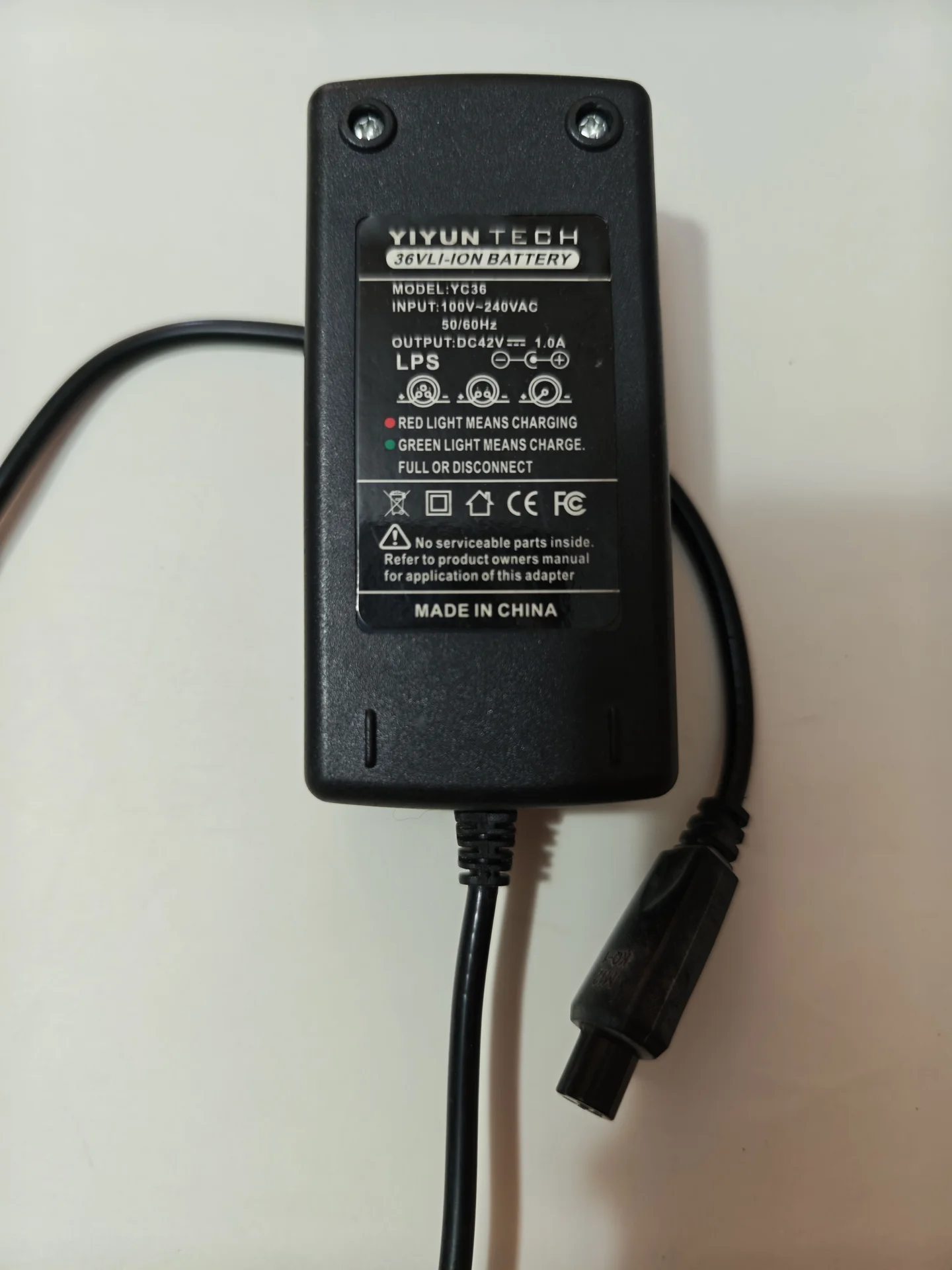 Зарядное устройство 42V 1.0A - миниатюра 3
