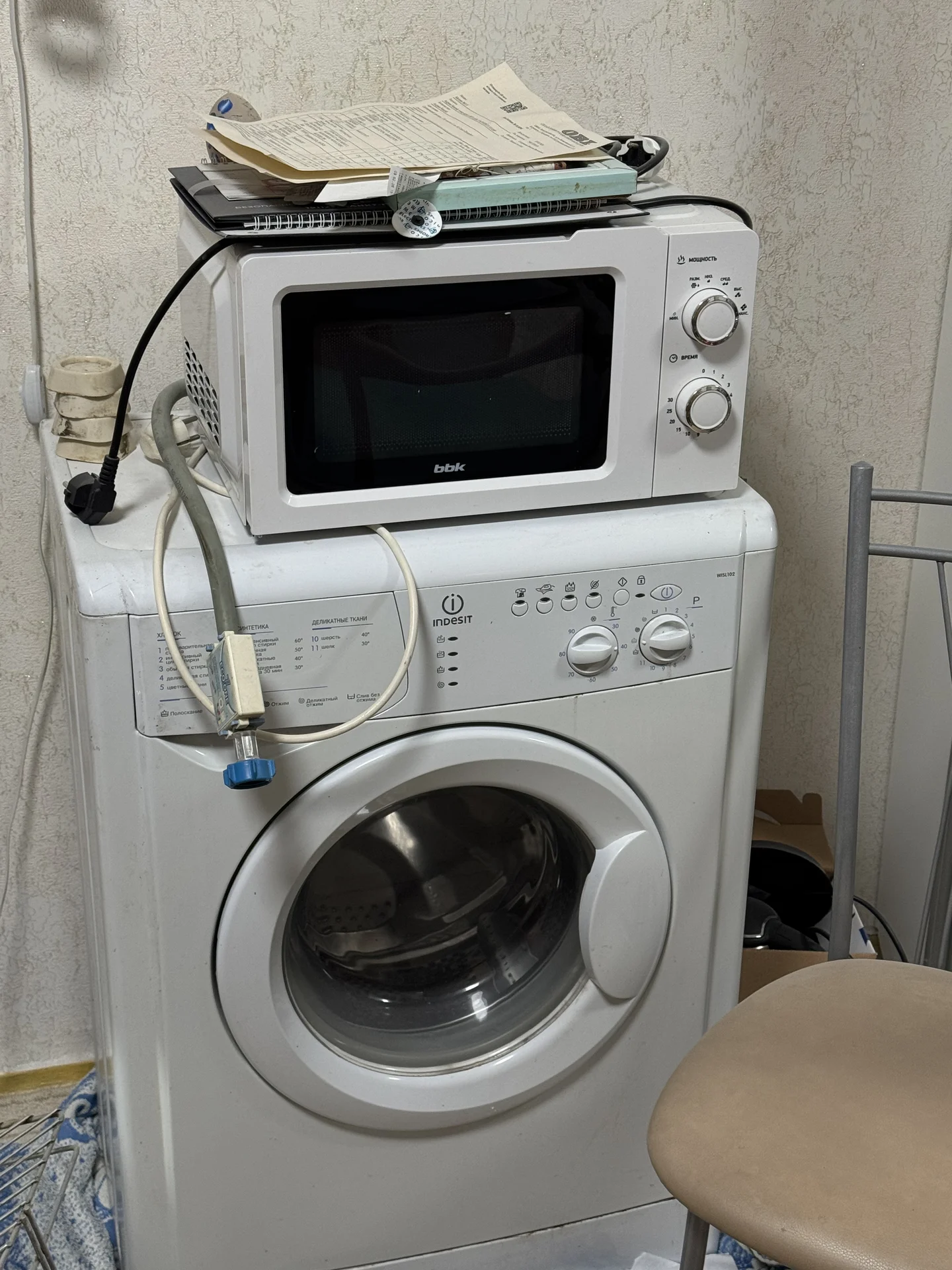 Стиральная машина Indesit WISL 102. - изображение 1